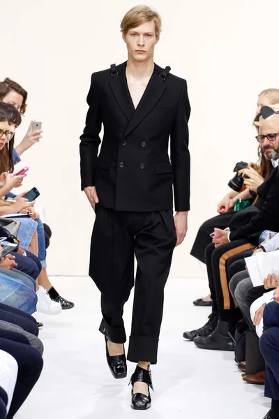 Look 33